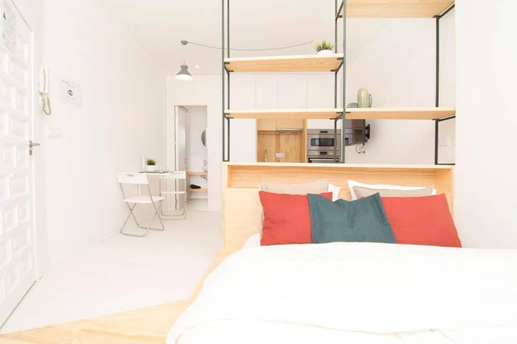 Loft de Diseño en Pleno Centro de Madrid, Calle Torrecilla del Leal, by Batuecas Exterior foto