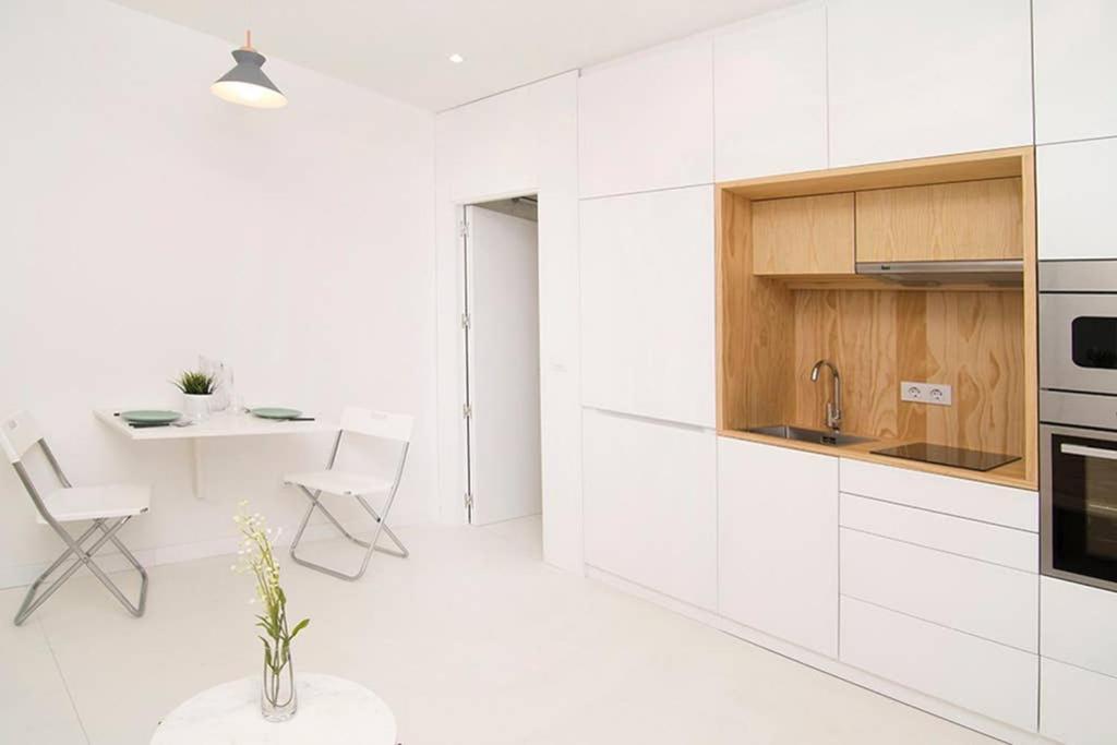 Loft de Diseño en Pleno Centro de Madrid, Calle Torrecilla del Leal, by Batuecas Exterior foto